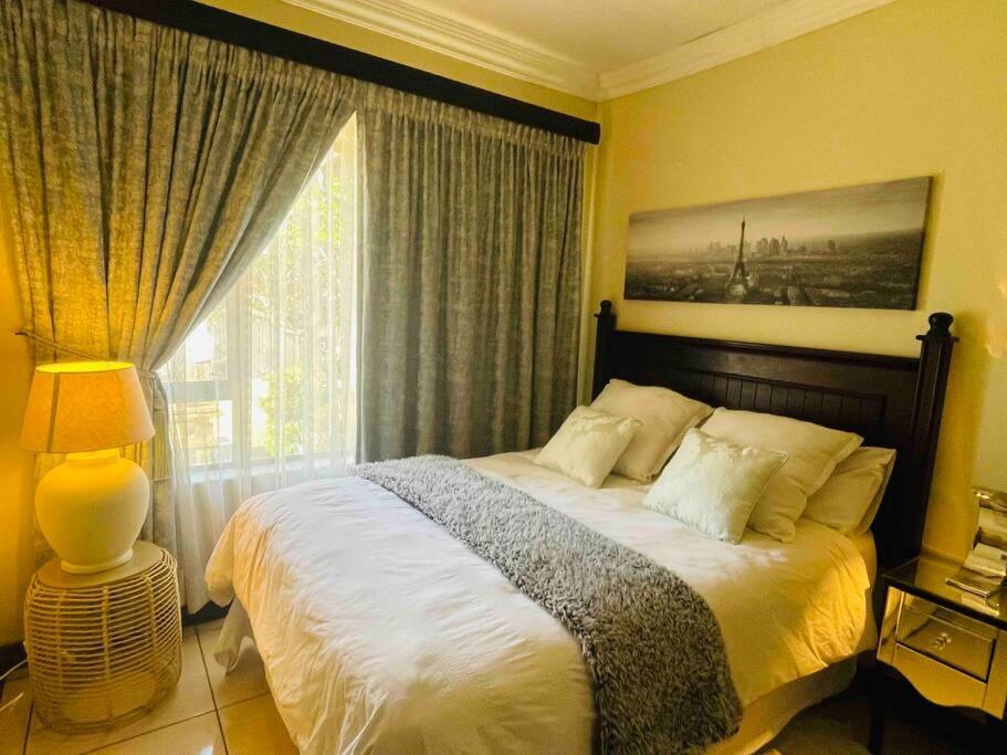 Tg Menlyn Villa